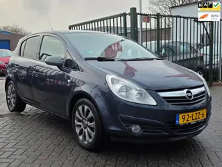 Opel Corsa 1.2-16V '111' Edition Automaat 2e eigenaar dealer onderhouden airco cruis control cv op a