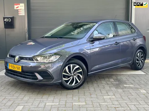 Volkswagen Polo 1.0 TSI Life BTW AUTO NAP CARPLAY AIRCO ACC LANE ASSIST NAVI BLUETOOTH MF STUUR LM V