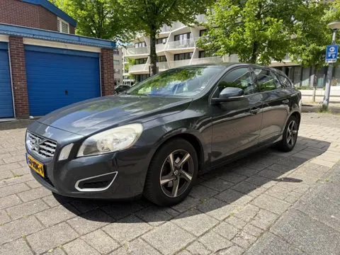 Volvo V60 1.6 T3 Kinetic Leder Cruise