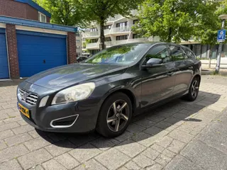 Volvo V60 1.6 T3 Kinetic Leder Cruise