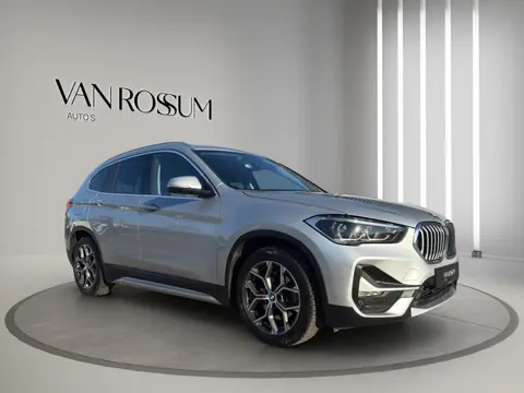 BMW X1 xDrive25e High Executive X-Line Panorama | Leder | Sportstoelen | Led | Park sensors V+A |