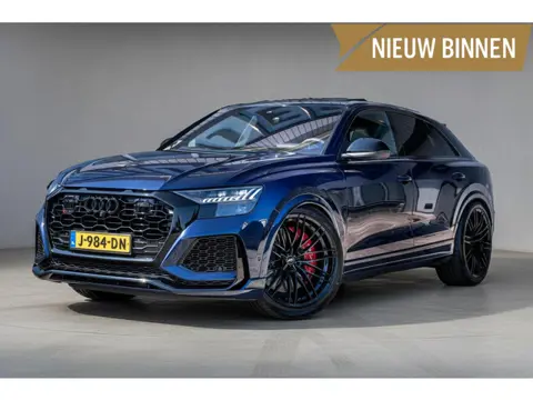 Audi Q8 4.0 TFSI RS Q8 600pk Ceramic|Milltek|B&O|Stoelkoeling|360°|Trekhaak|23''ABT|Navarrablau|HuD|
