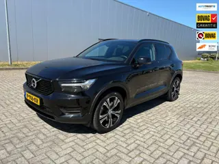 Volvo XC40 1.5 T4 Recharge R-Design, Stoel en stuurverwarming, Automaat