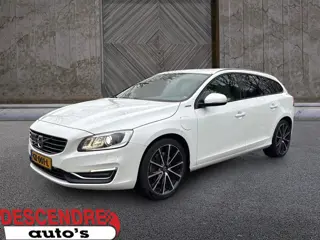 Volvo V60 2.4 D5 Twin Engine Special Edition (bj 2015)