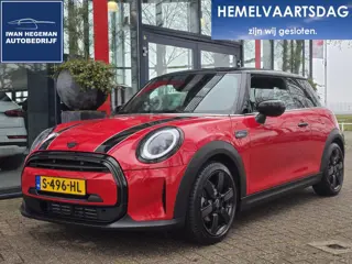Mini Mini 1.5 Cooper Camden Edition | Climate Control | Parkeersensoren | Navigatie | LM Velgen