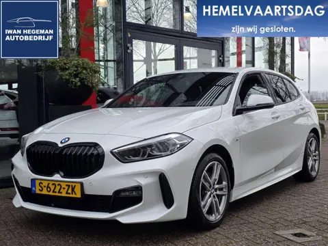 BMW 1-serie 118i M-SPORT | Navigatie | Stoelen + Stuur verwarmbaar | Cruise Control | Electr. achter