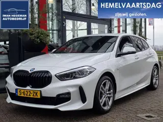 BMW 1-serie 118i M-SPORT | Navigatie | Stoelen + Stuur verwarmbaar | Cruise Control | Electr. achter