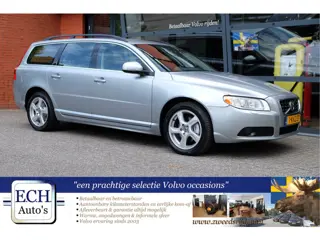 Volvo V70 T4 180 pk Nordic, Leer, Xenon, Navi, Bluetooth, Trekhaak, 17 inch