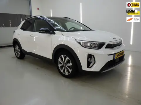 Kia Stonic 1.0 T-GDi MHEV DynamicPlusLine+Ecc+Camera+Navigatie+Cruise = SUPER+LUXE UITVOERING