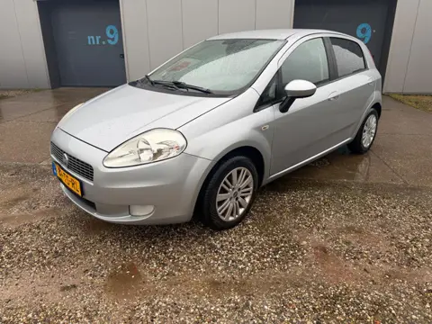 Fiat Grande Punto 1.4 Dynamic PAS 91794 KM NAP