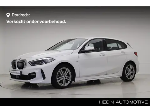 BMW 1-serie 118i M-Sport | Active Cruise + Stop&GO | Shadow Line | Stuurwiel verwarming | 2 Jaar Gar