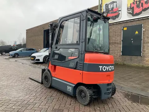 Toyota 7FBMF25 2500KG 4.70METER HEFTRUCK (bj 2012)