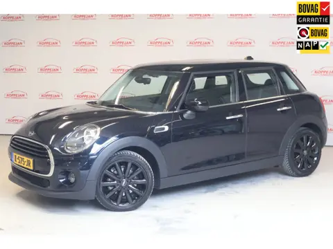 Mini Mini 1.5 Cooper Business Edition NL auto, NW model, digidash, Apple carplay,