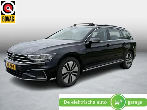 Volkswagen Passat Variant 1.4 TSI PHEV GTE Business | Panoramadak | Camera | Stoelverwarming | Carpl