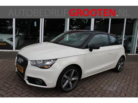 Audi A1 1.2 TFSI Attraction Panorama (bj 2011)