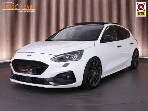 Ford Focus ST-3 2.3 280pk PERFORMANCE PACK |launch control|sper differentieel|kw schroefset|barracud