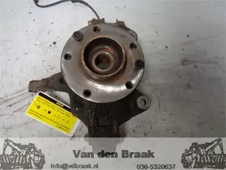 Renault Megane 1.4 16V 2009-2016 Fusee rechts voor