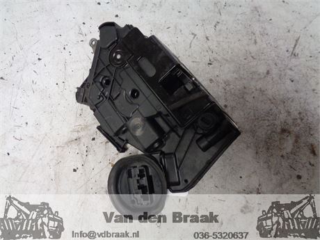 Volkswagen Golf 5 drs 2008-2012 Deurslot linksachter
