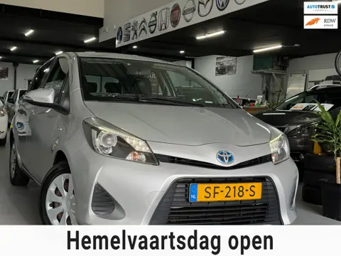 Toyota Yaris 1.5 Full Hybrid Aspiration/ AUTOMAAT/ nap/ 2e EIG/ dealeronderhouden/ 1jaar apk/ zeer n