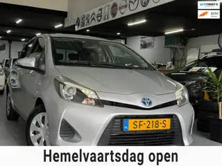 Toyota Yaris 1.5 Full Hybrid Aspiration/ AUTOMAAT/ nap/ 2e EIG/ dealeronderhouden/ 1jaar apk/ zeer n