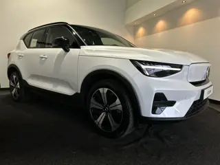 Volvo XC40 Recharge Core 70 kWh Trekhaak | LMV 19" | Google infotainment |  Soh (batterijcheck) Waar