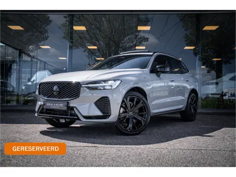 Volvo XC60 2.0 T6 Plug-in hybrid AWD Plus Black Edition **H&K**HUD** **PANODAK**