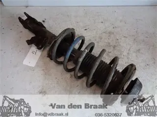 Hyundai i10 1.1 12V 2008-2013 Veerpoot links voor