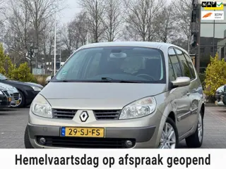 Renault Grand Scénic 2.0- APK 02-04-2027 Automaat | Trekhaak | Parkeersensoren | Cruise control | 2 