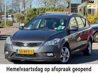 Kia Cee'd Sporty Wagon 1.4 APK | 01-09-2026 | Groot scherm | Climate control | Bluethooth | Cruise c