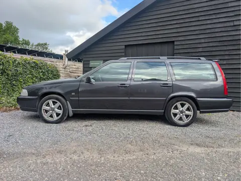 Volvo V70 2.4 T Comfort (bj 2000)