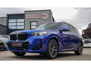 BMW X1 18i M-sport High Executive | HuD | Panorama | Harman/Kardon | incl BTW | M-pakket | Leder/Alc