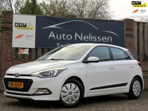 Hyundai I20 1.0 T-GDI Comfort | ACHTERUITRIJCAMERA | NAVI | TREKHAAK | CRUISE CONTROL | CLIMA | DAB+