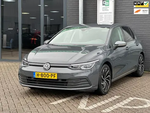 Volkswagen Golf 1.5 TSI Life Business/1STE EIG/SFEERVERLICHT/CARPLAY/NL-AUTO NAP/NETTE STAAT!!