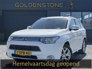 Mitsubishi Outlander 2.0 PHEV Instyle+ 1e Eigenaar,Schuifdak,Camera,Trekhaak,Keyless,Leder,Clima,Sto