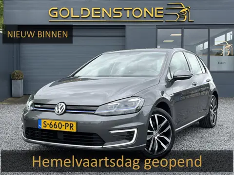 Volkswagen e-Golf e-Golf 1e Eigenaar,SOH % 84.64,Navi,Camera,Draadloos Opladen,Dealer Onderhouden,Cl