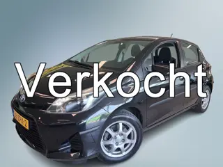 Toyota Yaris 1.5 Full Hybrid Aspiration (bj 2013)