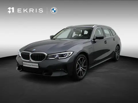 BMW 3 Serie Touring 330e Business Edition | Model Sport Line | Comfort Access | Achteruitrijcamera |