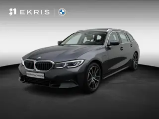 BMW 3 Serie Touring 330e Business Edition | Model Sport Line | Comfort Access | Achteruitrijcamera |