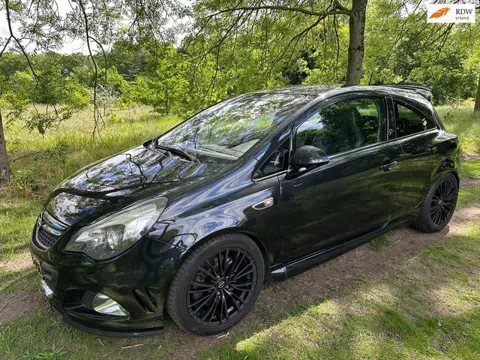 Opel Corsa 1.6-16V Turbo OPC Nürnburgring Edition