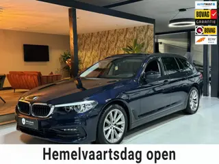 BMW 5-serie Touring 520i Sport Line M Garantie Pano Memory StoelVentilatie StoelVW Elek Stuur Elek A