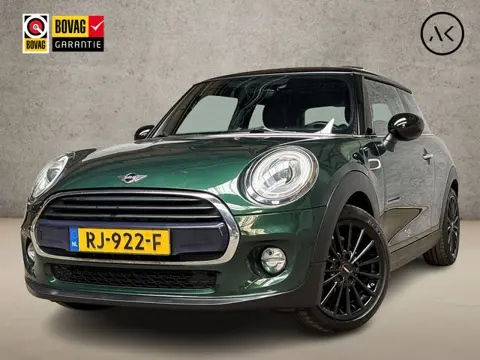 MINI Mini 1.5 Cooper JCW Pack Automaat (PANORAMADAK, NAVIGATIE, CLIMATE, ZWART HEMEL, SPORTSTOELEN, 