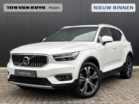 Volvo XC40 1.5 T5 Recharge R-Design / Leder / 360 camera / Pan. dak / Trekhaak / Allseason / Elekt s