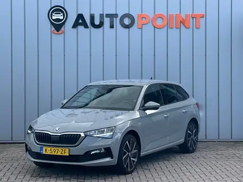 Skoda Scala 1.0 TSI Sport Business ORG NL 1E EIG DEALEROND|LED|CARPLAY|SPORTSTOELEN|DUALCLIMATE|PARK