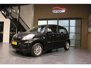 Daihatsu Sirion 2 1.0-12V Trend