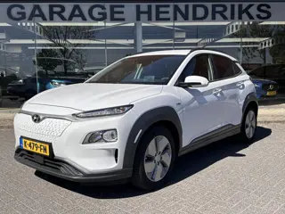 Hyundai Kona EV Fashion 64 kWh | SOH: 96,7% | Lage kmstand | 3 Fase | Warmtepomp | Blindspot |