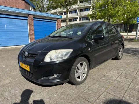 Toyota Auris 1.6 Aspiration Cruise Climate Black Edition