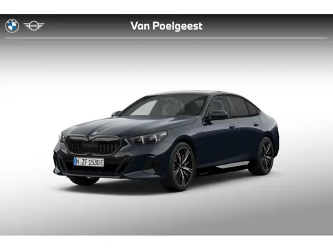BMW 5 Serie Sedan 550e xDrive | M Sportpakket Pro | Innovation Pack | Travel Pack | Comfort Pack | T