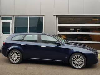 Alfa Romeo 159 Sportwagon 1.8 16V Novitec Uitl. Navi 18" Camera Ecc