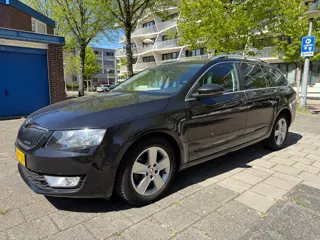 Skoda Octavia Combi 1.6 TDI Greenline Businessline Climate Cruise PDC