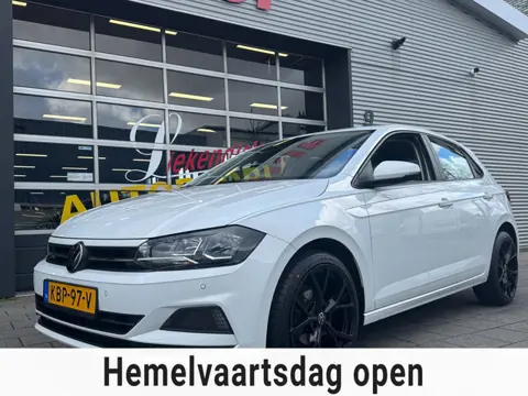 Volkswagen Polo 1.0 Trendline - Navigatie I Airco I PDC I LED I Nwe Sport velgen 18 inch I Veilighei